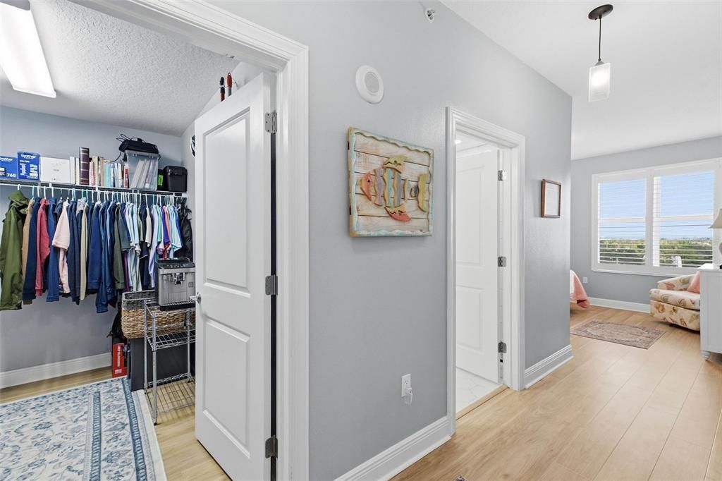 For Sale: $480,000 (2 beds, 2 baths, 1460 Square Feet)