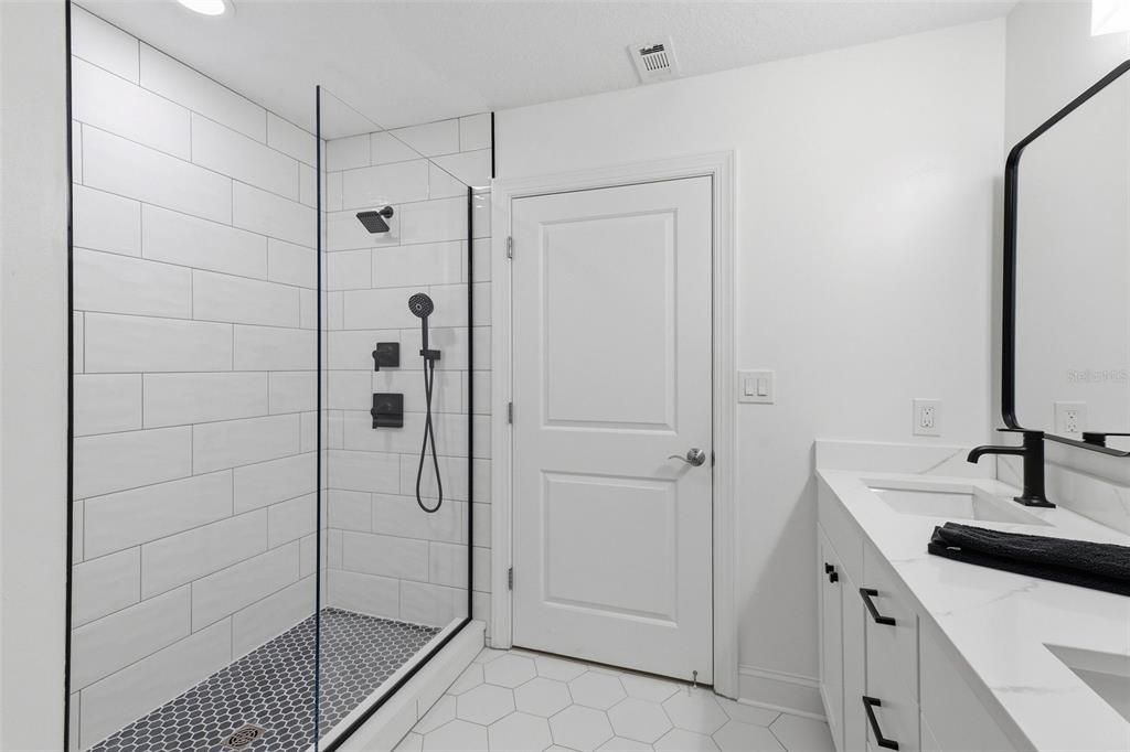 For Sale: $480,000 (2 beds, 2 baths, 1460 Square Feet)