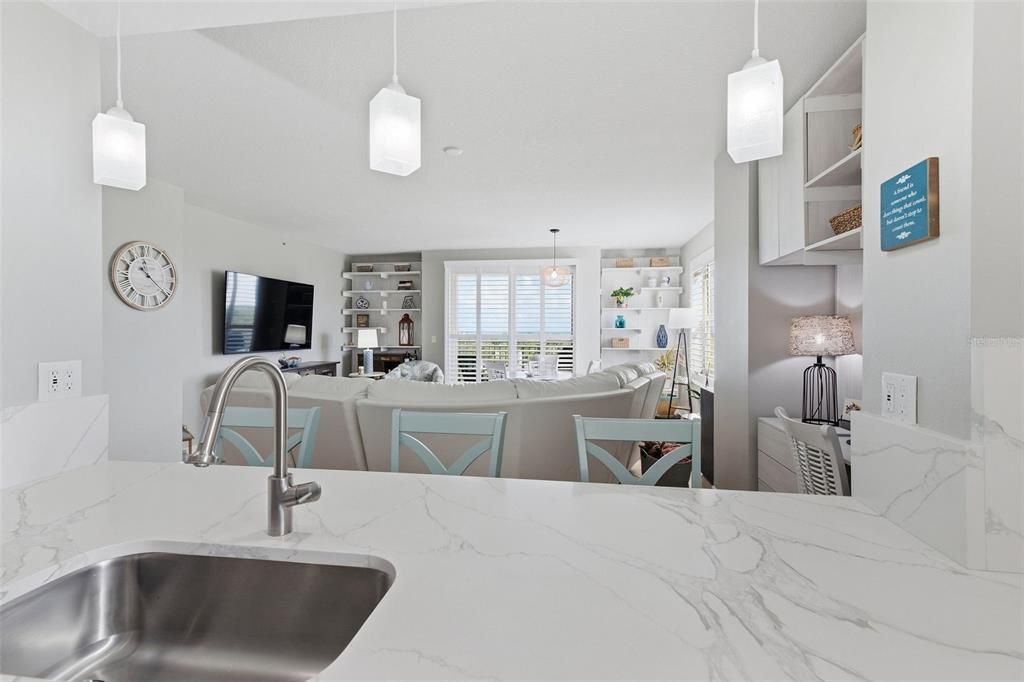 For Sale: $480,000 (2 beds, 2 baths, 1460 Square Feet)