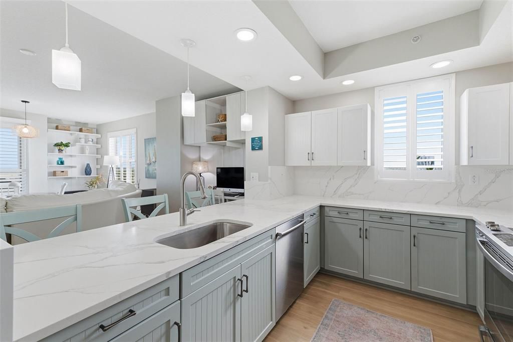 For Sale: $480,000 (2 beds, 2 baths, 1460 Square Feet)