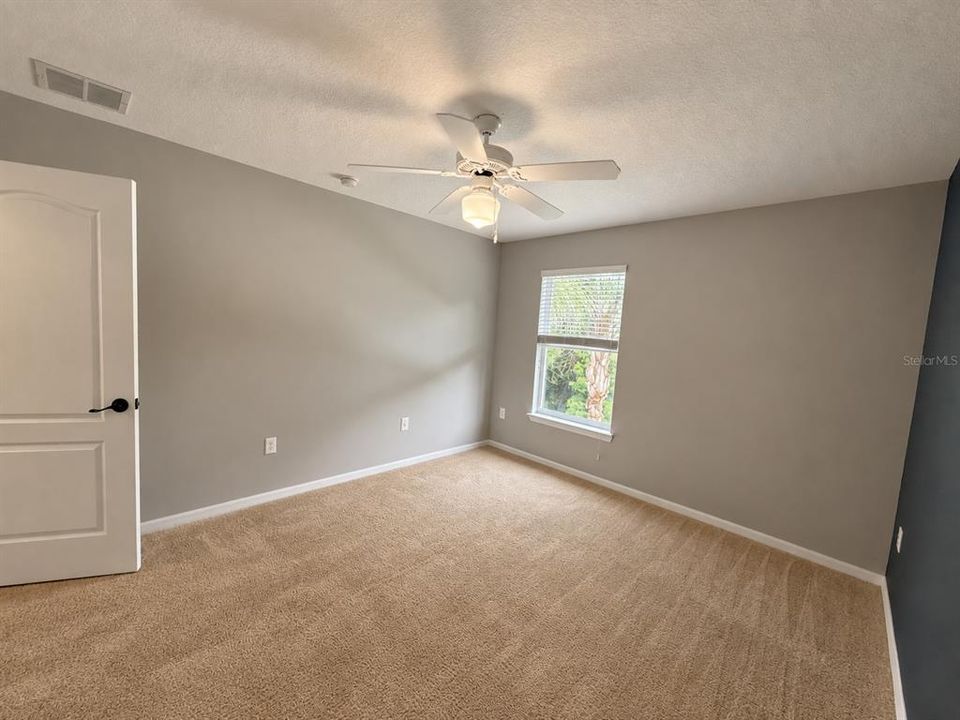 В аренду: $2,550 (4 спален, 2 ванн, 2813 Квадратных фут)