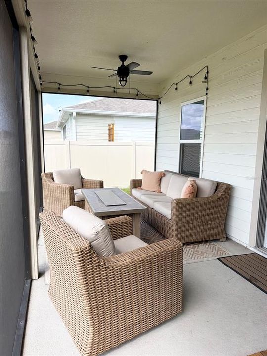 For Rent: $2,650 (4 beds, 2 baths, 1980 Square Feet)
