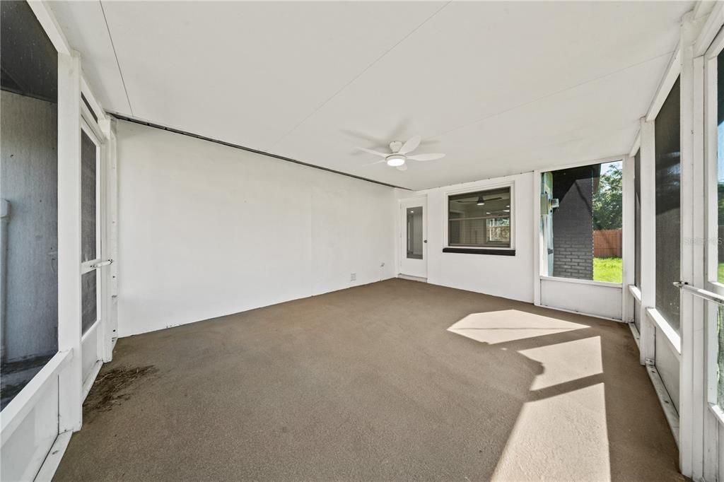 En Venta: $474,900 (4 camas, 3 baños, 1263 Pies cuadrados)