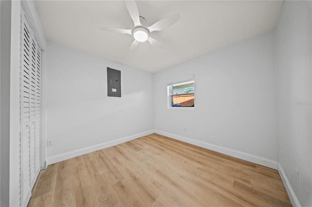 En Venta: $474,900 (4 camas, 3 baños, 1263 Pies cuadrados)