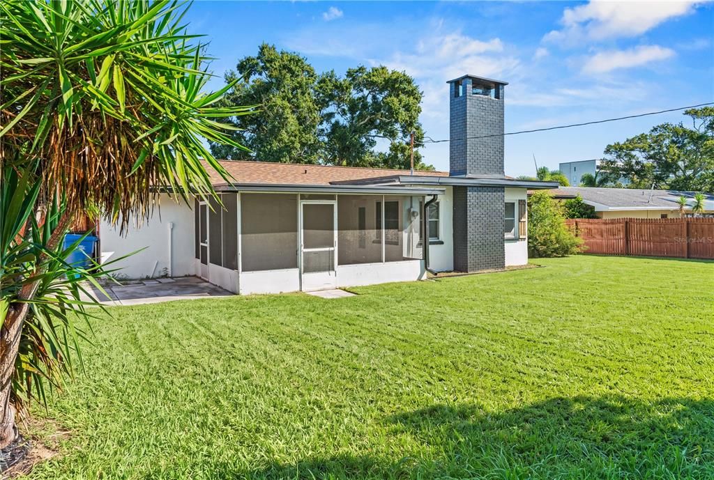 En Venta: $474,900 (4 camas, 3 baños, 1263 Pies cuadrados)