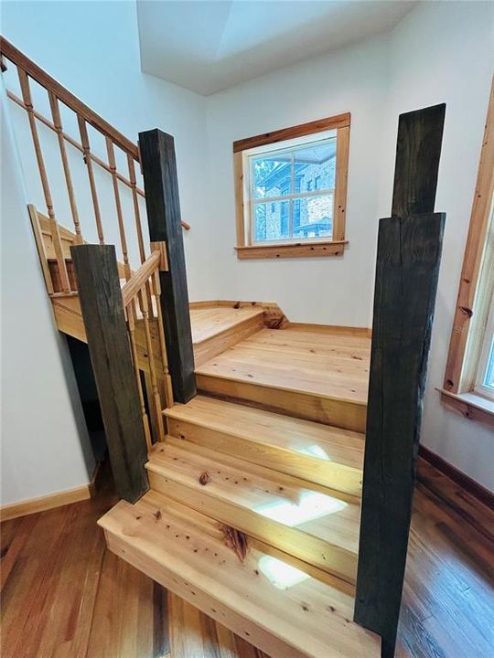 En Venta: $899,000 (4 camas, 4 baños, 2625 Pies cuadrados)