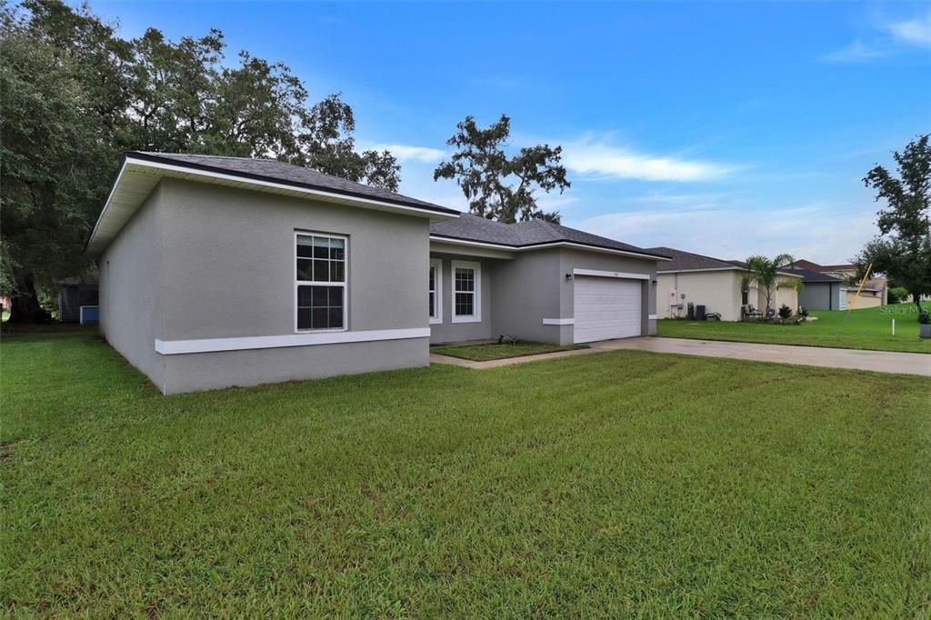 For Sale: $254,900 (4 beds, 2 baths, 1578 Square Feet)
