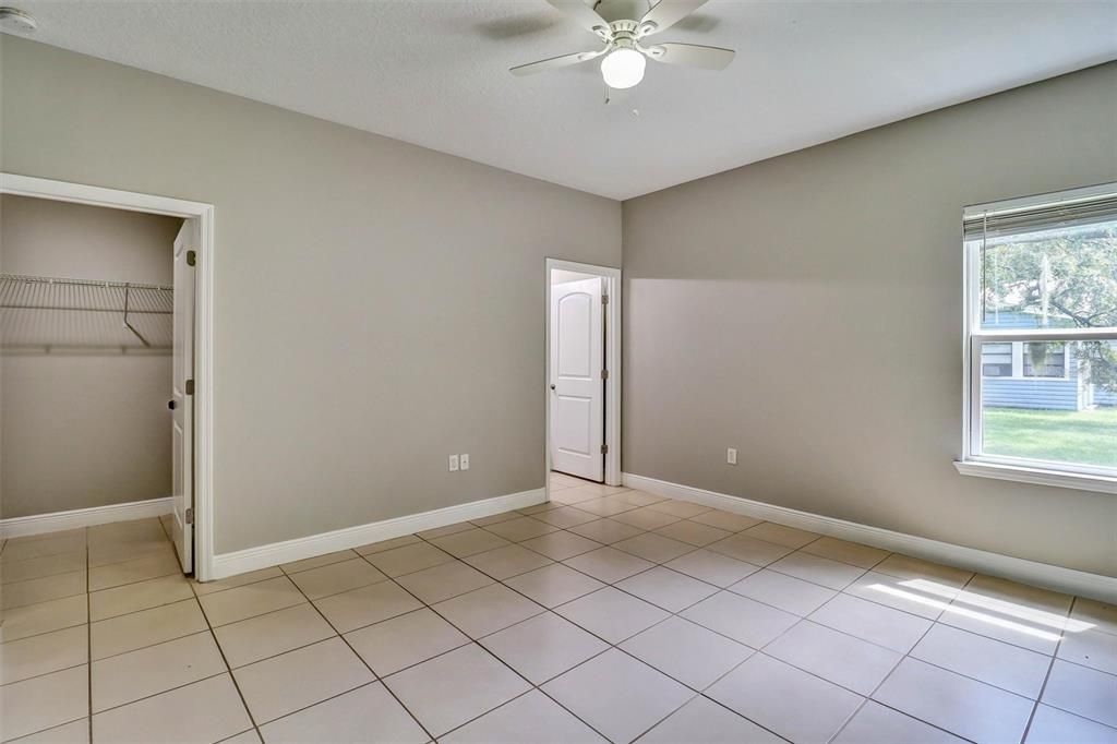 For Sale: $254,900 (4 beds, 2 baths, 1578 Square Feet)