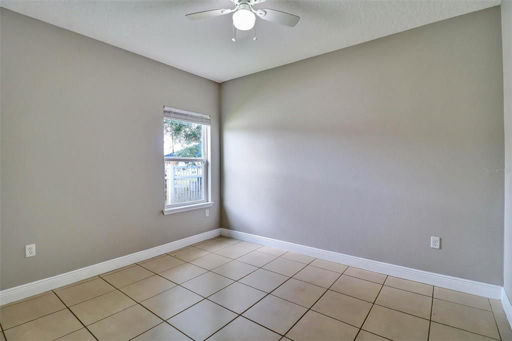 For Sale: $254,900 (4 beds, 2 baths, 1578 Square Feet)