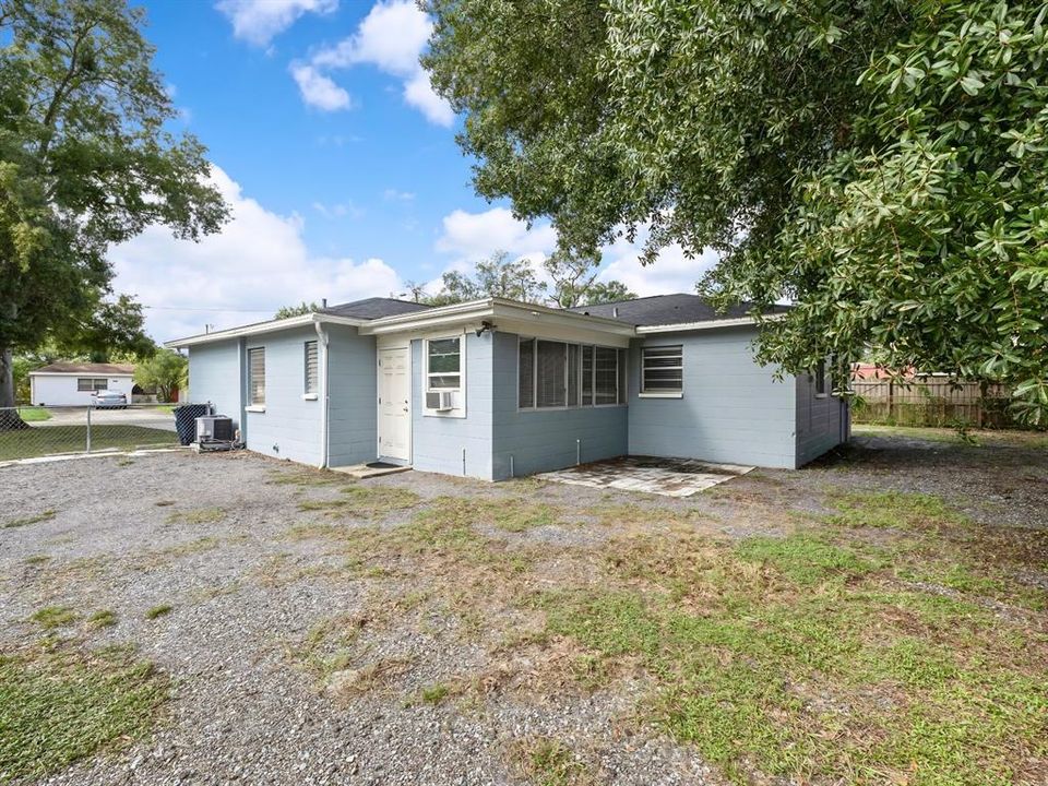 В аренду: $2,450 (3 спален, 1 ванн, 1130 Квадратных фут)