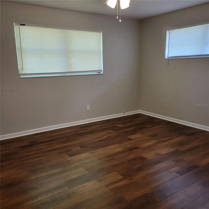 В аренду: $1,800 (2 спален, 1 ванн, 1086 Квадратных фут)