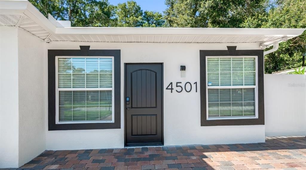 For Sale: $899,000 (7 beds, 0 baths, 2665 Square Feet)