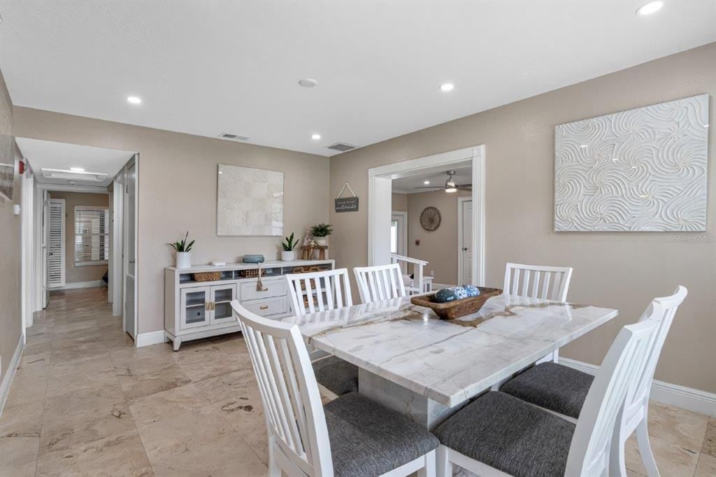 For Sale: $899,000 (7 beds, 0 baths, 2665 Square Feet)
