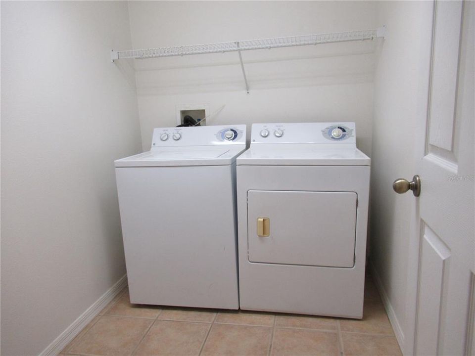 For Rent: $1,850 (3 beds, 2 baths, 1413 Square Feet)