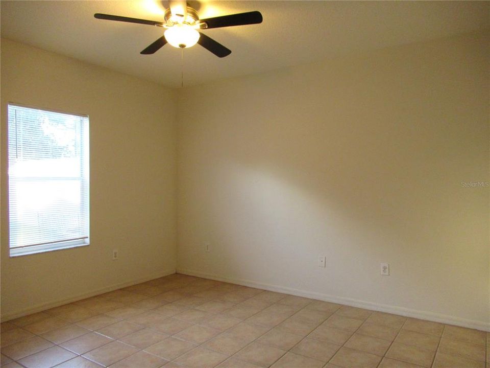 For Rent: $1,850 (3 beds, 2 baths, 1413 Square Feet)