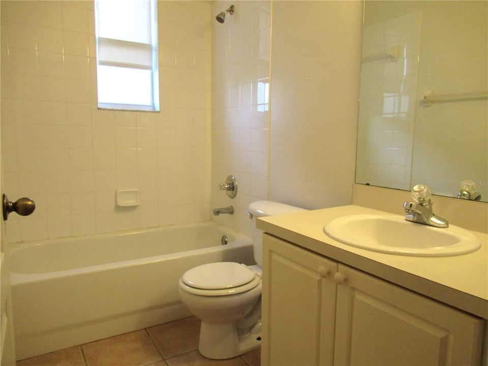 For Rent: $1,850 (3 beds, 2 baths, 1413 Square Feet)