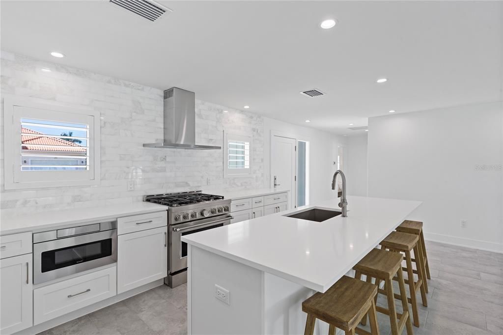 For Rent: $10,000 (2 beds, 2 baths, 1520 Square Feet)