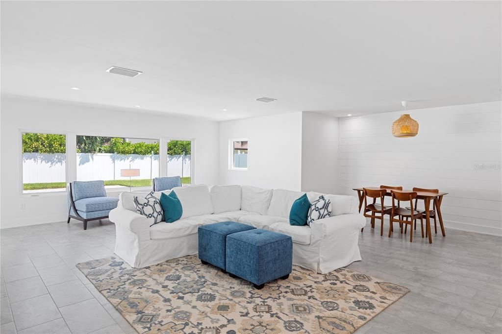 For Rent: $10,000 (2 beds, 2 baths, 1520 Square Feet)
