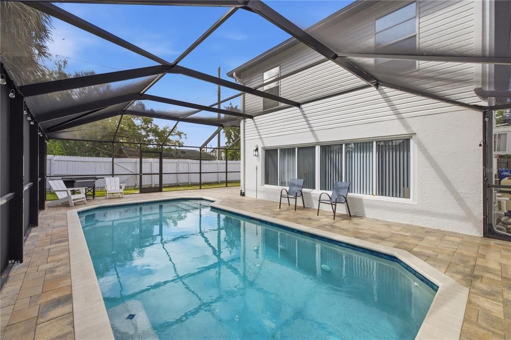 For Rent: $3,700 (3 beds, 3 baths, 1517 Square Feet)