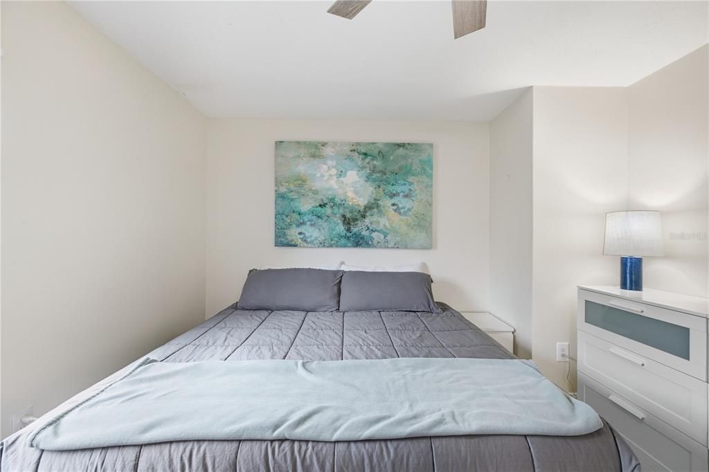 For Rent: $3,700 (3 beds, 3 baths, 1517 Square Feet)
