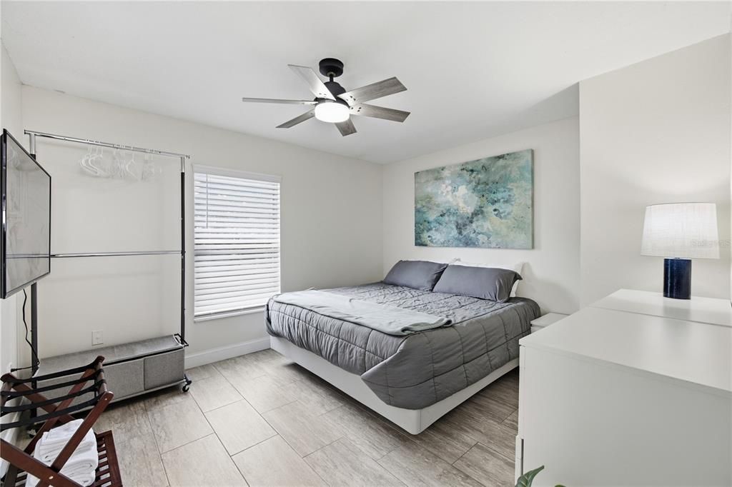For Rent: $3,700 (3 beds, 3 baths, 1517 Square Feet)