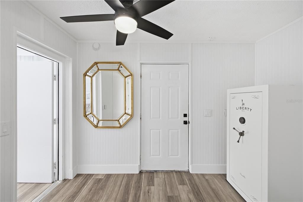 For Rent: $3,700 (3 beds, 3 baths, 1517 Square Feet)