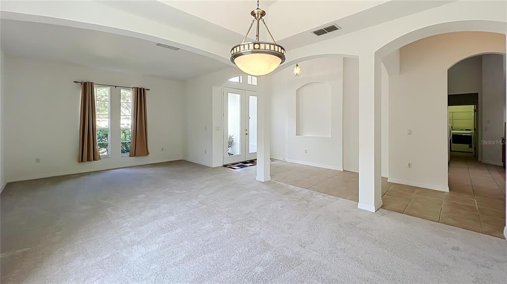 For Sale: $699,000 (5 beds, 4 baths, 3185 Square Feet)