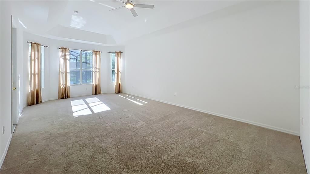 For Sale: $699,000 (5 beds, 4 baths, 3185 Square Feet)