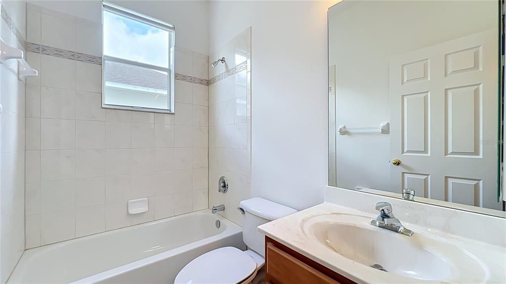 For Sale: $699,000 (5 beds, 4 baths, 3185 Square Feet)