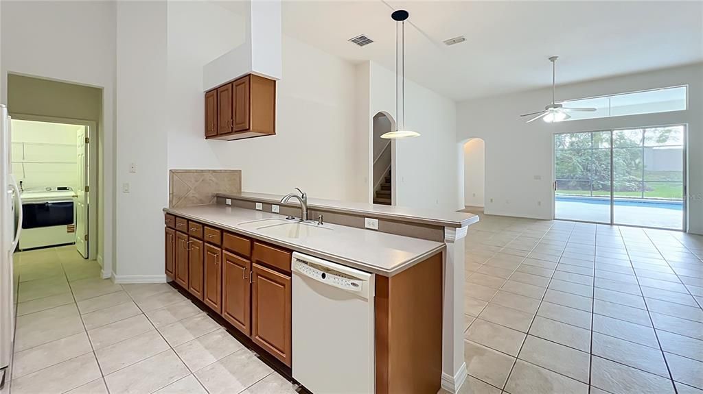 For Sale: $699,000 (5 beds, 4 baths, 3185 Square Feet)