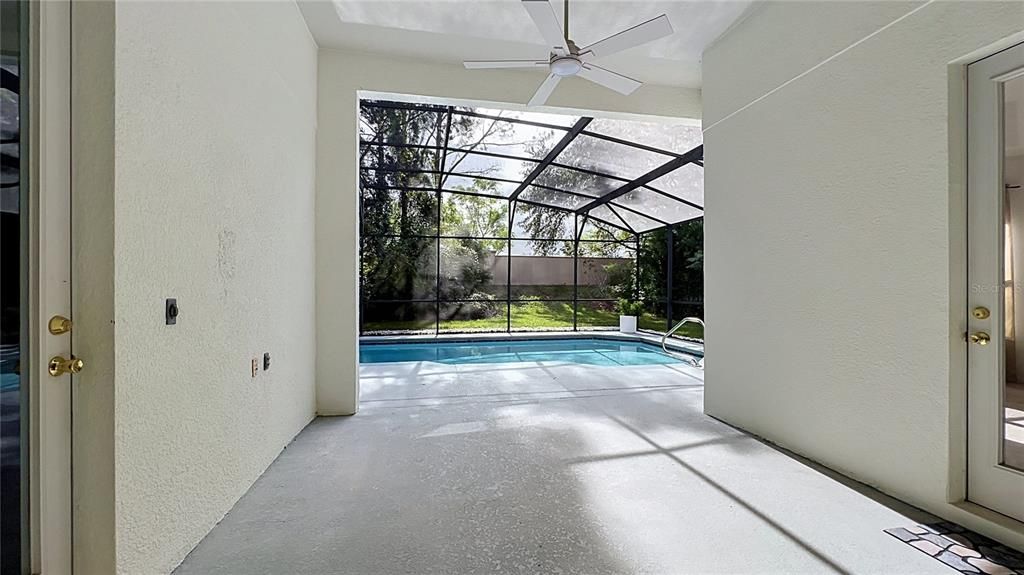 For Sale: $699,000 (5 beds, 4 baths, 3185 Square Feet)