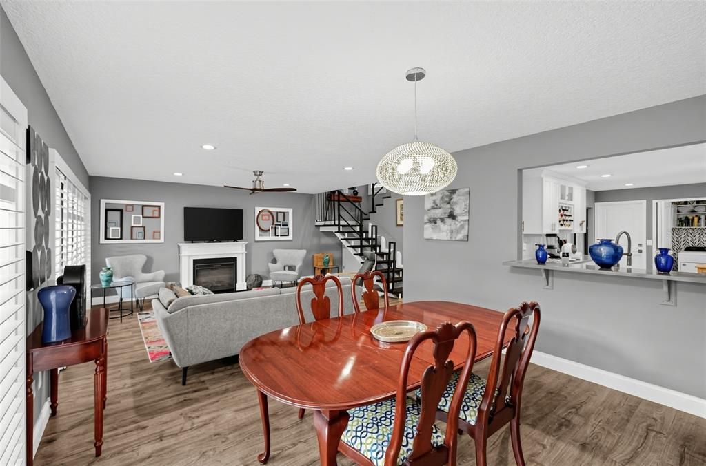 For Sale: $359,500 (3 beds, 2 baths, 1872 Square Feet)