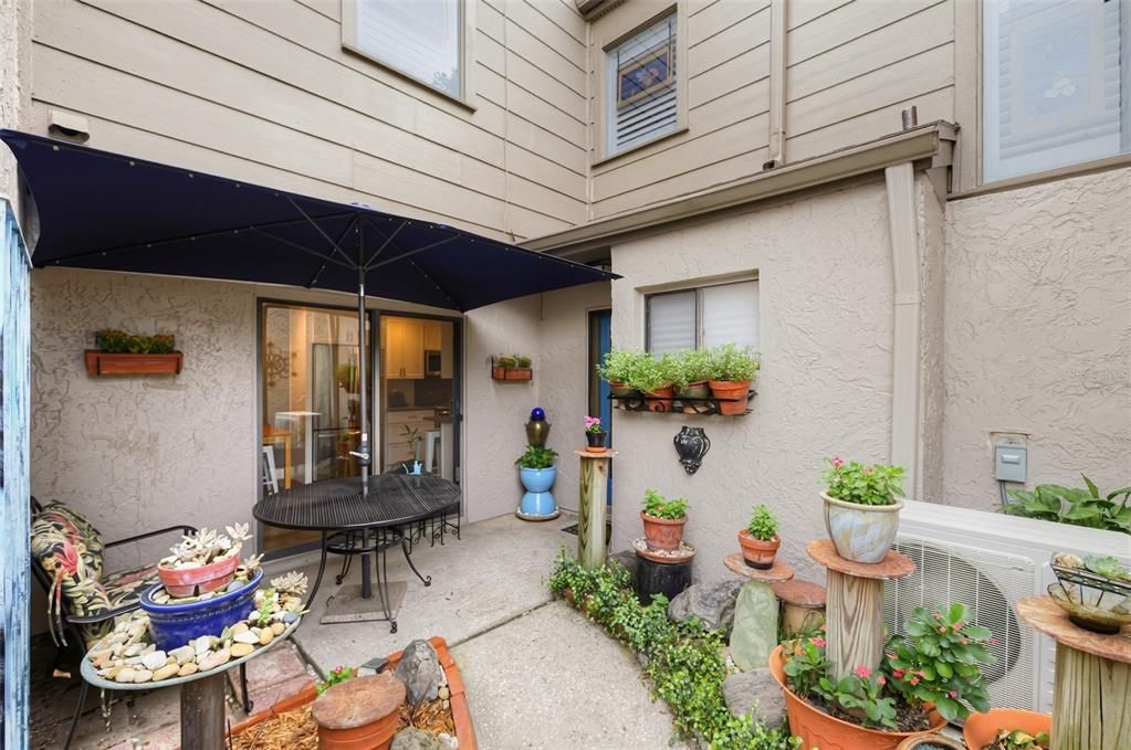 For Sale: $359,500 (3 beds, 2 baths, 1872 Square Feet)