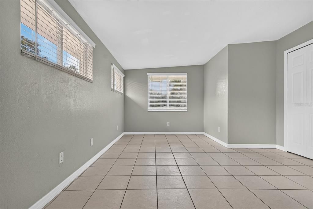 For Sale: $369,999 (3 beds, 2 baths, 1280 Square Feet)