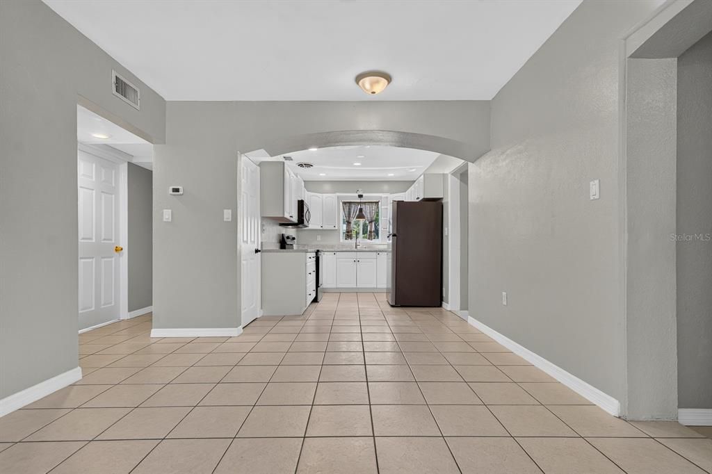 For Sale: $369,999 (3 beds, 2 baths, 1280 Square Feet)