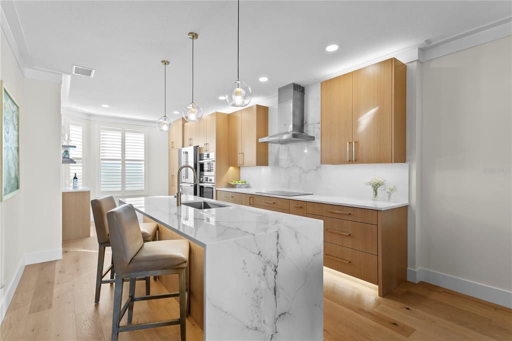 For Sale: $1,350,000 (3 beds, 3 baths, 2215 Square Feet)