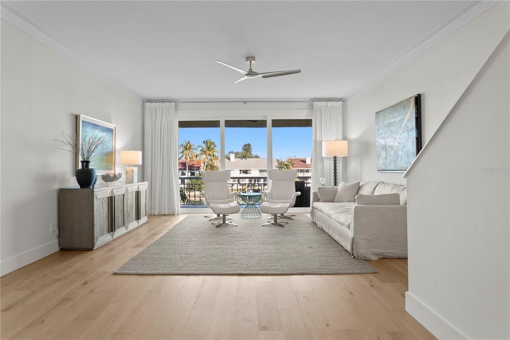 For Sale: $1,350,000 (3 beds, 3 baths, 2215 Square Feet)
