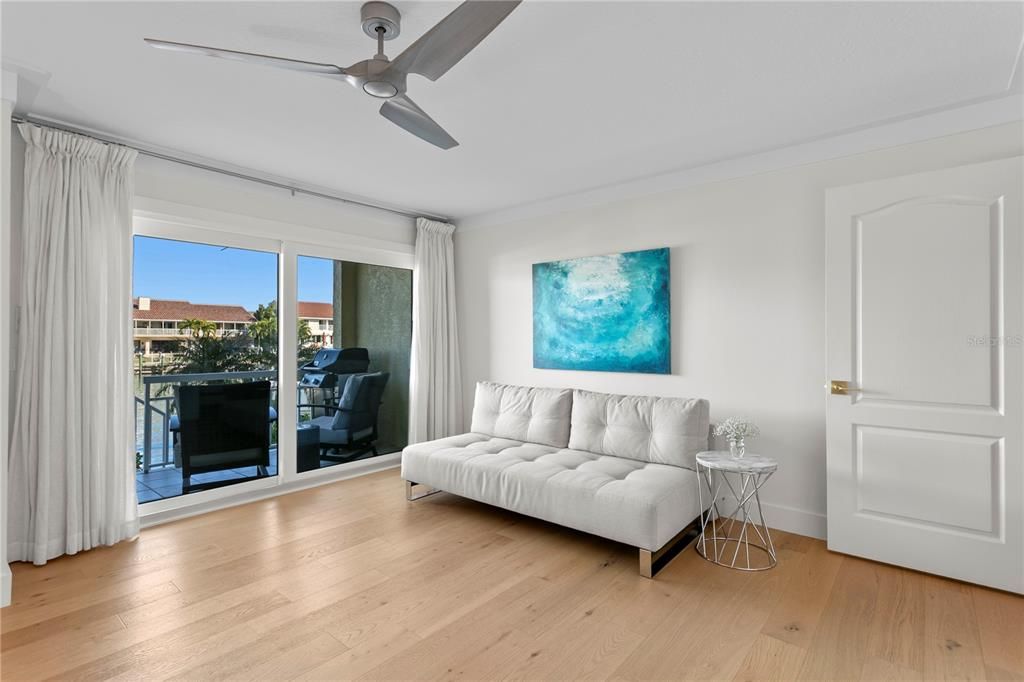 For Sale: $1,350,000 (3 beds, 3 baths, 2215 Square Feet)