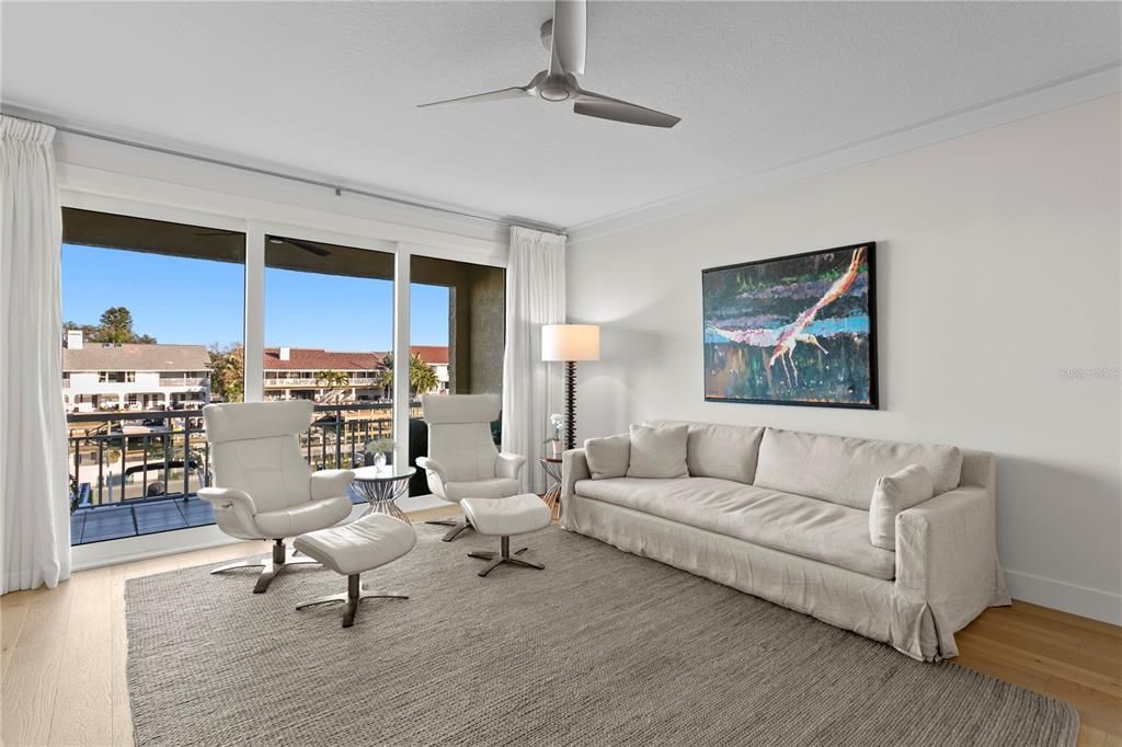 For Sale: $1,350,000 (3 beds, 3 baths, 2215 Square Feet)