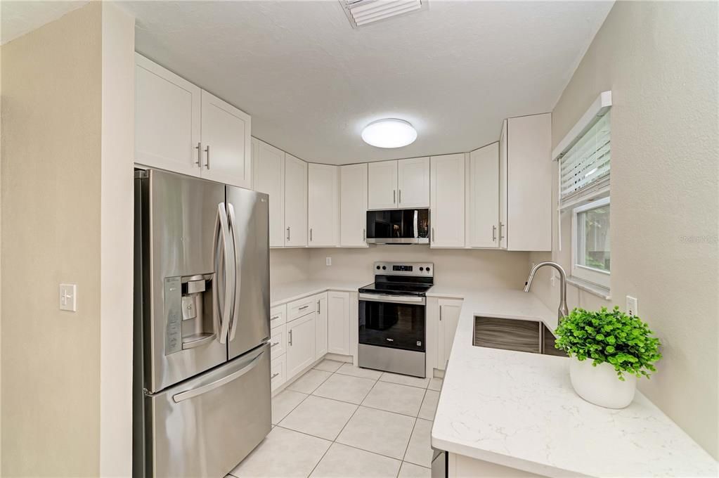En Venta: $499,900 (3 camas, 2 baños, 1584 Pies cuadrados)