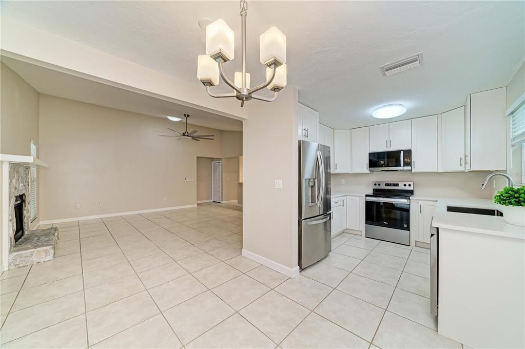 En Venta: $499,900 (3 camas, 2 baños, 1584 Pies cuadrados)