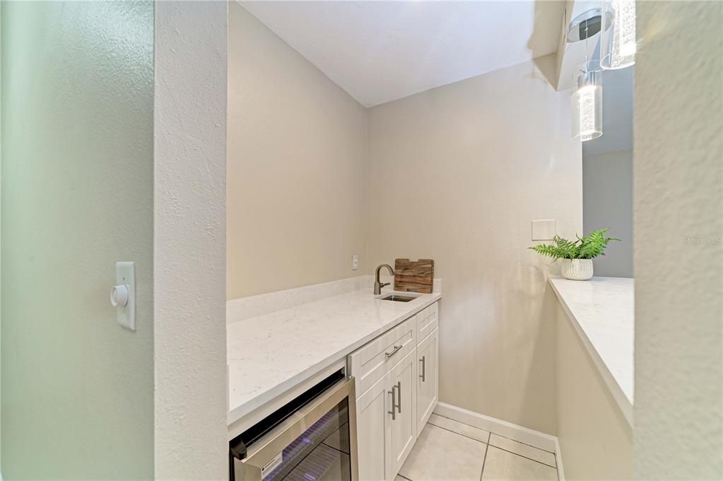 En Venta: $499,900 (3 camas, 2 baños, 1584 Pies cuadrados)