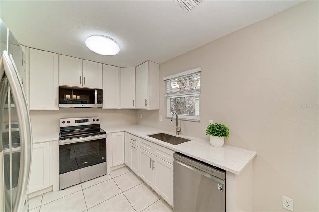 En Venta: $499,900 (3 camas, 2 baños, 1584 Pies cuadrados)