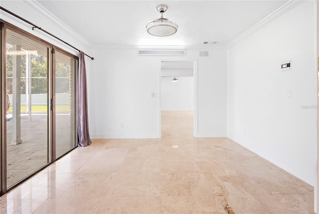 For Sale: $700,000 (5 beds, 4 baths, 3698 Square Feet)
