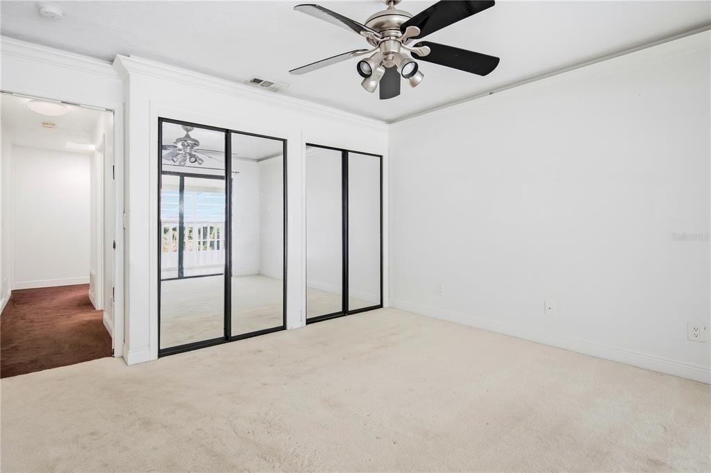 For Sale: $700,000 (5 beds, 4 baths, 3698 Square Feet)