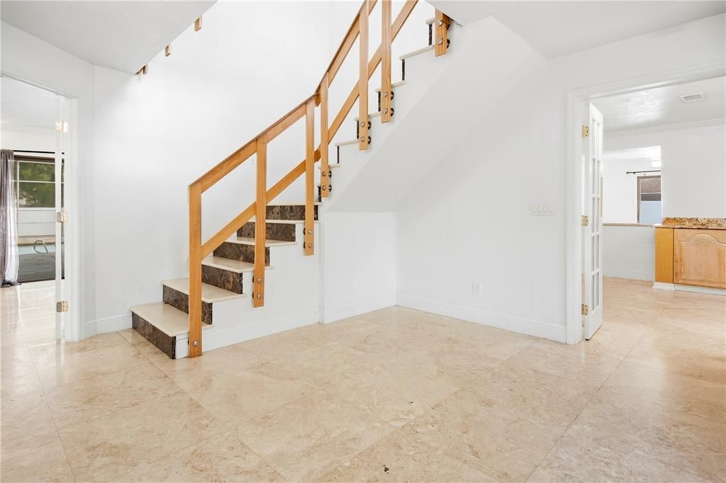 For Sale: $700,000 (5 beds, 4 baths, 3698 Square Feet)