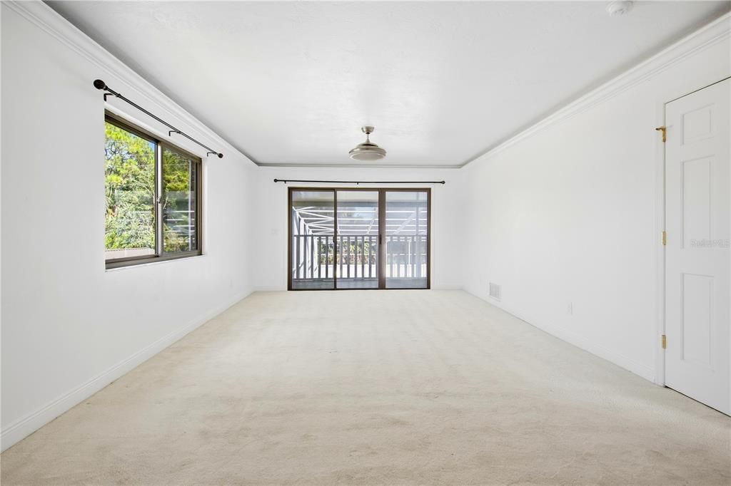 For Sale: $700,000 (5 beds, 4 baths, 3698 Square Feet)
