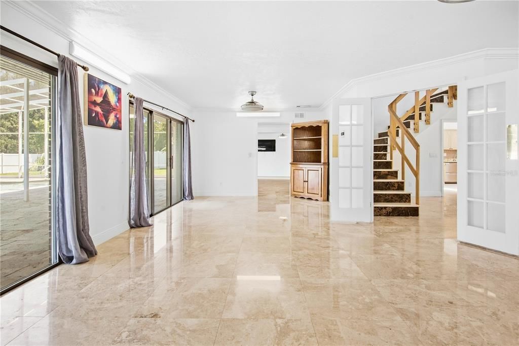 For Sale: $700,000 (5 beds, 4 baths, 3698 Square Feet)