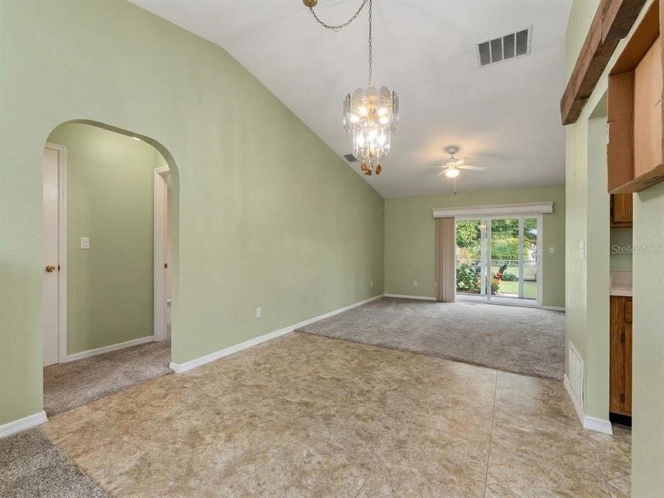 For Sale: $299,900 (3 beds, 2 baths, 1700 Square Feet)