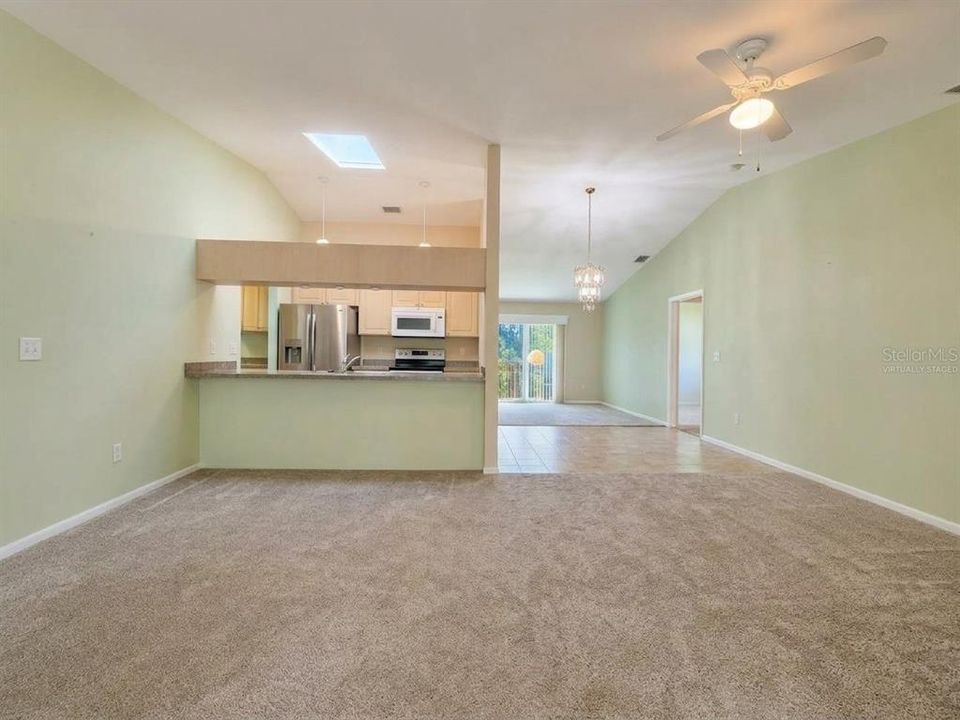 For Sale: $299,900 (3 beds, 2 baths, 1700 Square Feet)